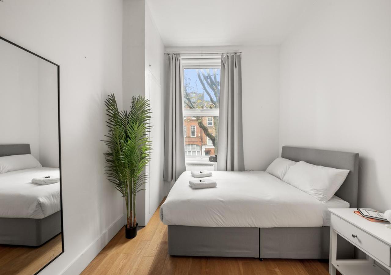Sg, Cosy In Paddington London