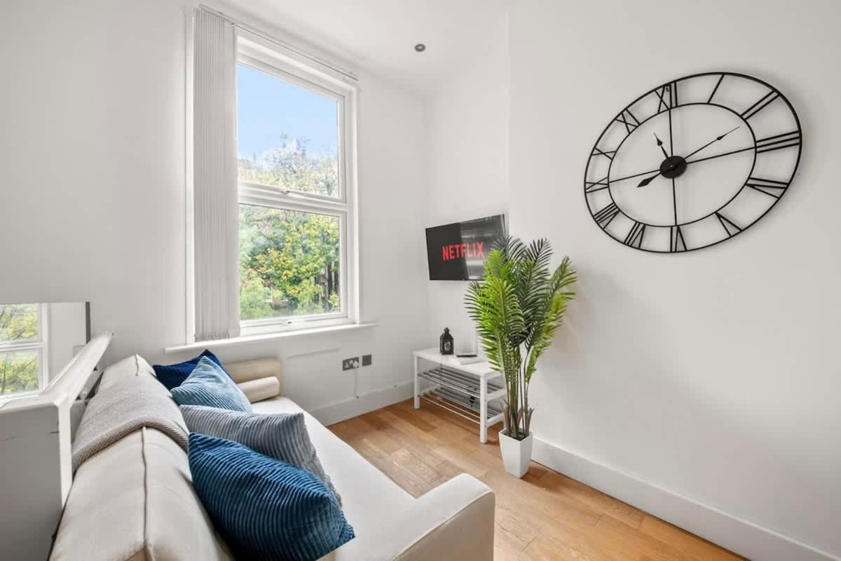 Sg, Cosy In Paddington * Londra
